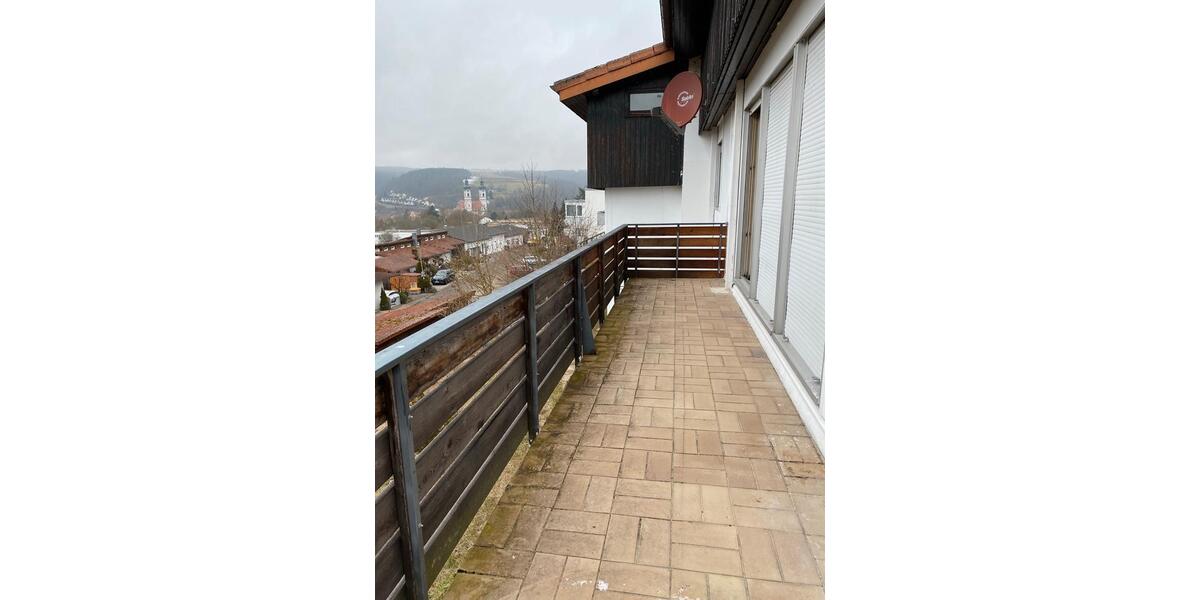 Etagenwohnung Bad Urach - 2 Zimmer, 120 m&sup2;, 1.000&euro; | Angebot:24549173