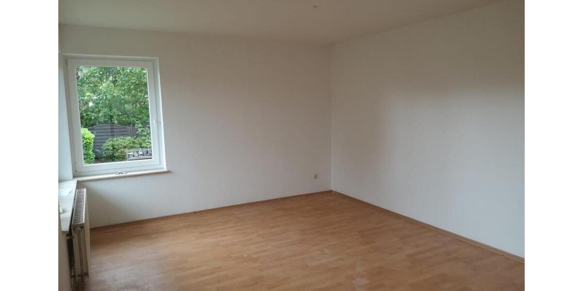 Erdgeschoßwohnung Enger - 3 Zimmer, 83 m&sup2;, 680&euro; | Angebot:25936373