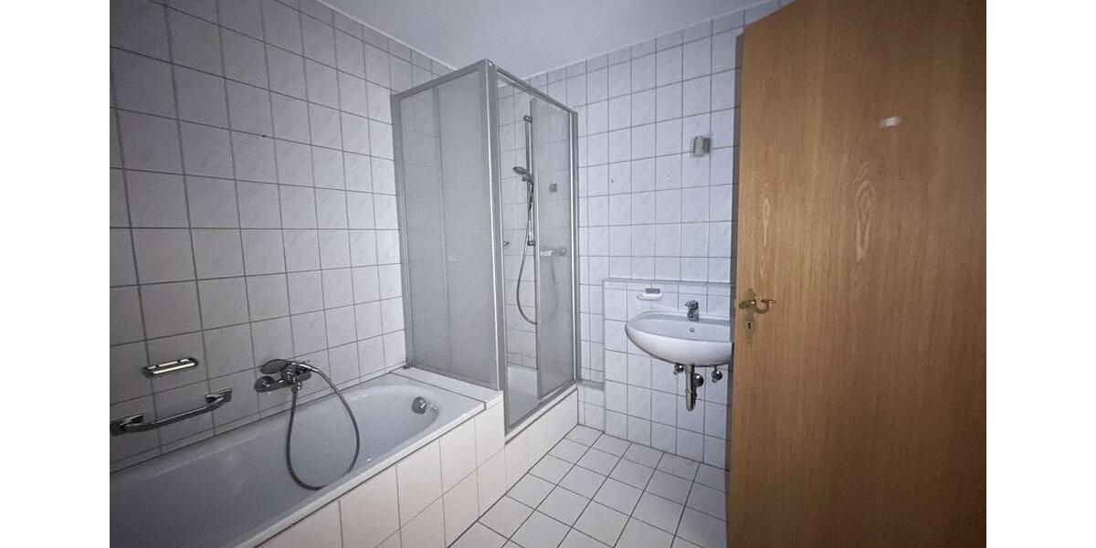 Etagenwohnung Klingenthal - 3 Zimmer, 105 m&sup2;, 475&euro; | Angebot:26647916