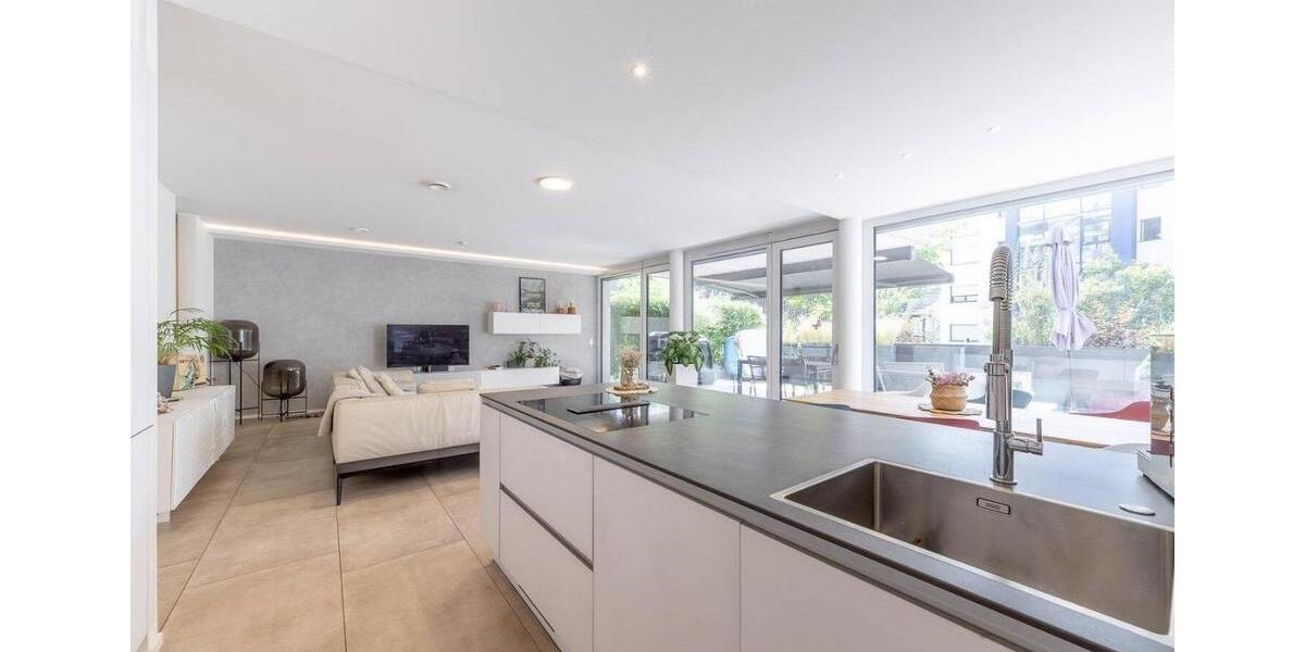 Etagenwohnung Lörrach - 3 Zimmer, 118 m&sup2;, 1.800&euro; | Angebot:26660011