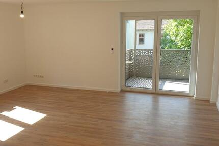 *** moderne 2-Zimmer-Etagenwohnung mit Balkon *** top Lage