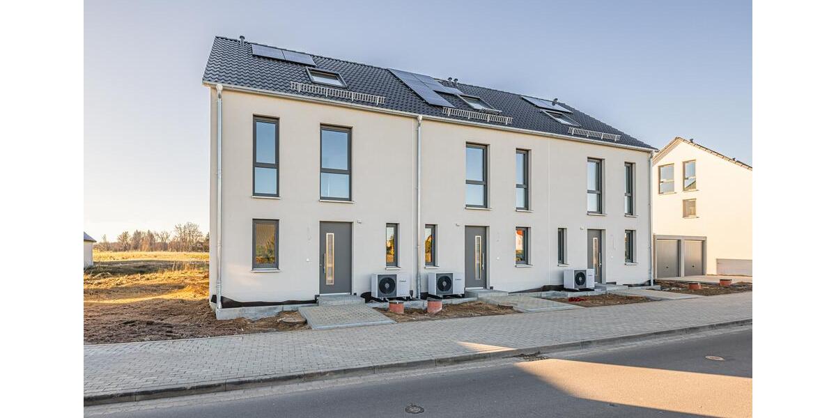 Reihenhaus Taucha - 5 Zimmer, 120 m&sup2;, 1.700&euro; | Angebot:25381914