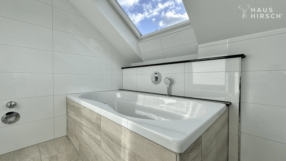 Etagenwohnung Ratingen West - 2 Zimmer, 117 m&sup2;, 1.530&euro; | Angebot:25064111