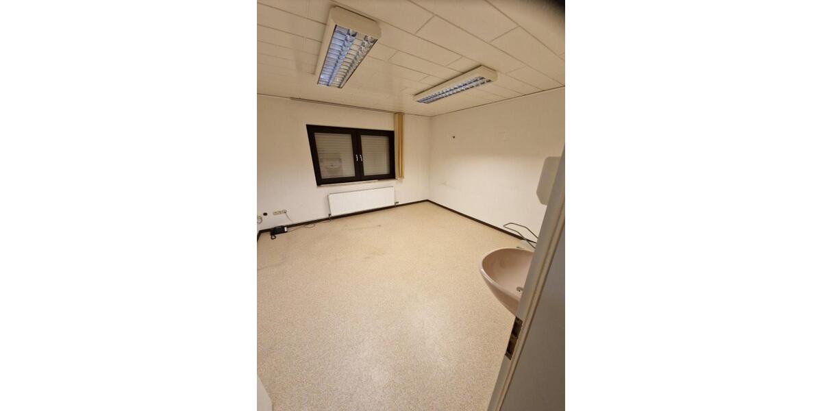 Erdgeschoßwohnung Wetzlar Münchholzhausen - 3 Zimmer, 100 m&sup2;, 900&euro; | Angebot:24699702