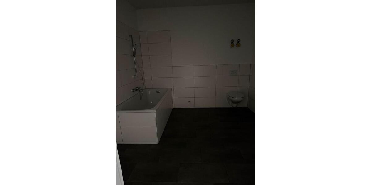 Etagenwohnung Eisenach - 4 Zimmer, 119 m&sup2;, 1.070&euro; | Angebot:26705552