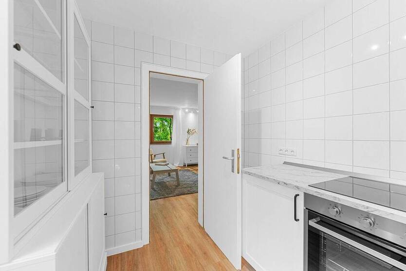 Stilvoll möblierte 2 Zimmerwohnung mit Garten und Terrasse