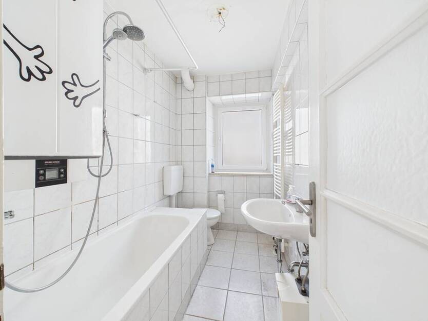 Schöne 2- Zimmer- Wohnung mit Terrasse in Obermenzing