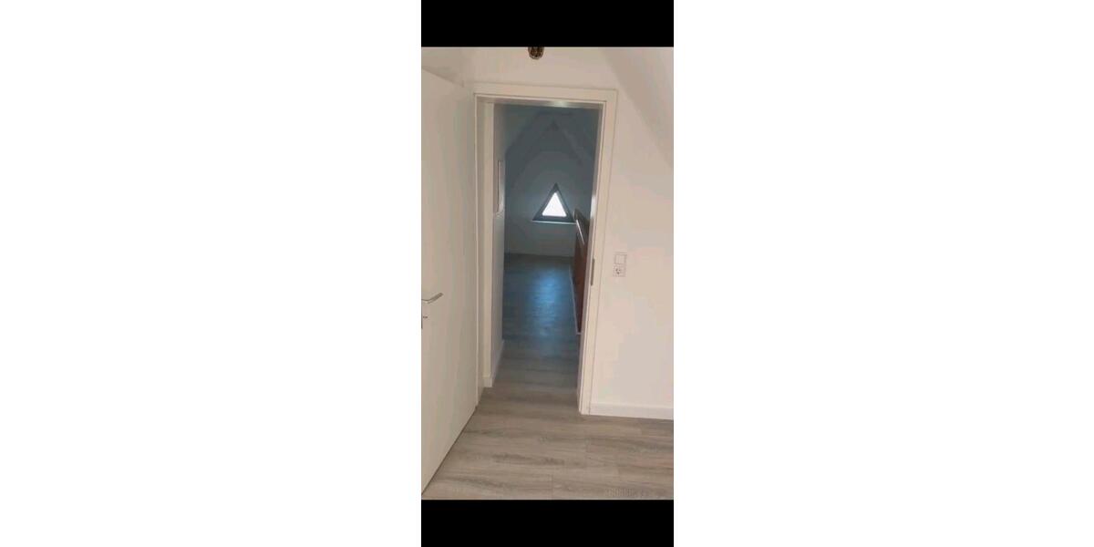 Dachgeschoßwohnung Lörrach Brombach - 3 Zimmer, 70 m&sup2;, 1.200&euro; | Angebot:26331276