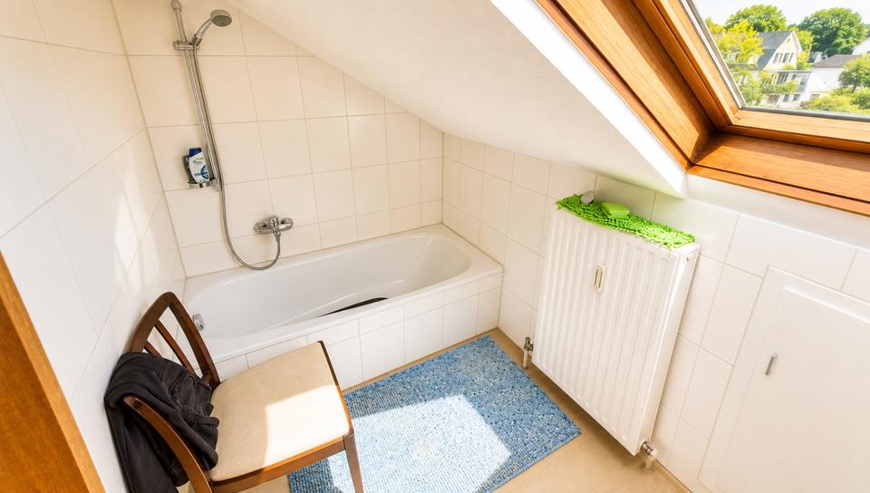 Dachgeschoßwohnung Talheim - 2.5 Zimmer, 67 m&sup2;, 850&euro; | Angebot:26631990