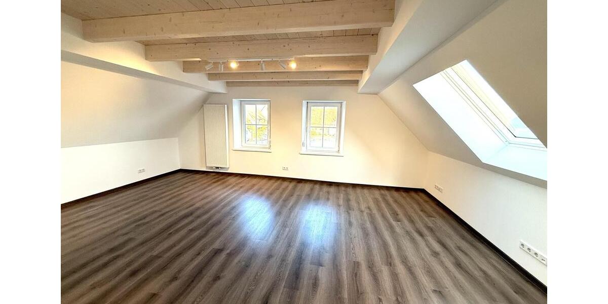 Etagenwohnung Ellingen - 4 Zimmer, 140 m&sup2;, 1.470&euro; | Angebot:22972651