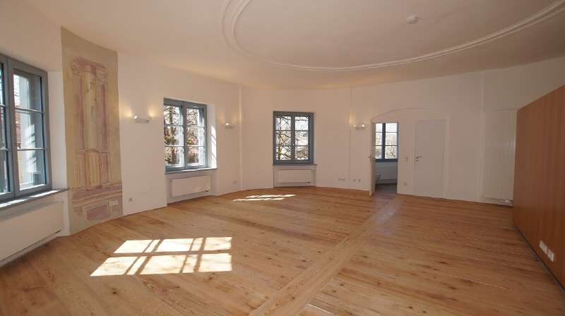 Etagenwohnung Aiterhofen - 4 Zimmer, 130 m&sup2;, 1.230&euro; | Angebot:26794527