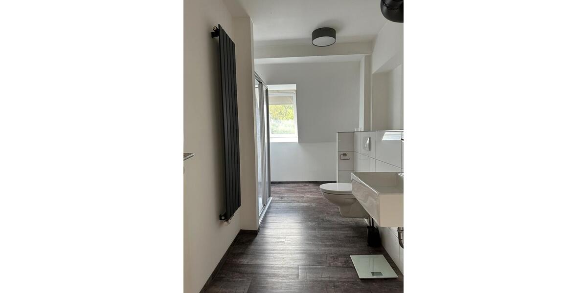 Dachgeschoßwohnung Sellin - 3 Zimmer, 95 m&sup2;, 1.100&euro; | Angebot:26637146