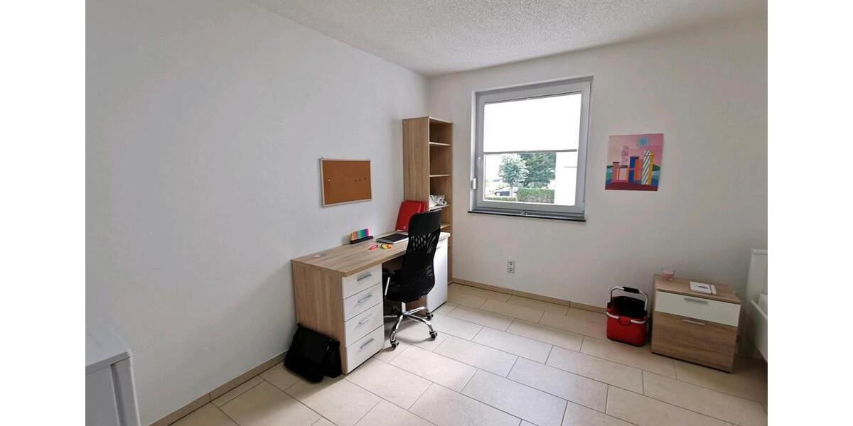 Wohnen auf Zeit Siegen Dillnhütten - 3 Zimmer, 350 m&sup2;, 450&euro; | Angebot:25922898