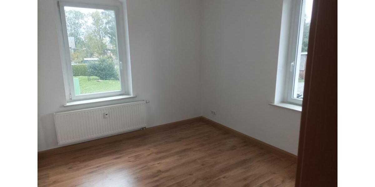 Erdgeschoßwohnung Ebersbach-Neugersdorf Neugersdorf - 2 Zimmer, 50 m&sup2;, 250&euro; | Angebot:26646095