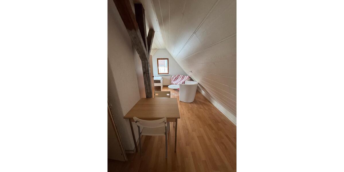 Dachgeschoßwohnung Heilbronn Kernstadt - 1 Zimmer, 28 m&sup2;, 680&euro; | Angebot:25162243