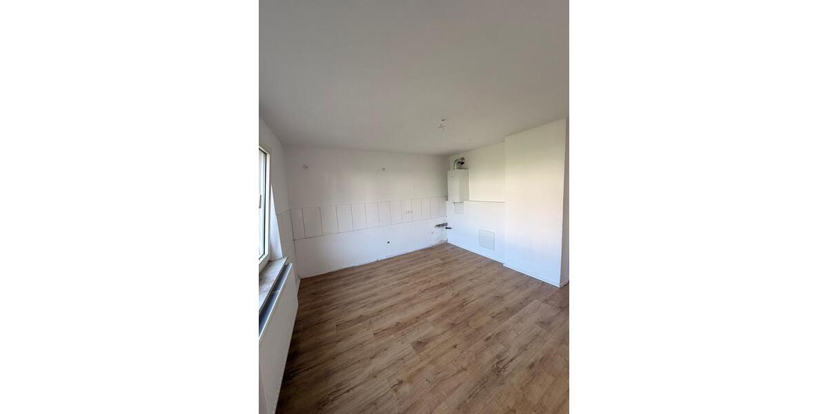 Hochparterre Wuppertal Dornap - 2 Zimmer, 64 m&sup2;, 780&euro; | Angebot:26692008