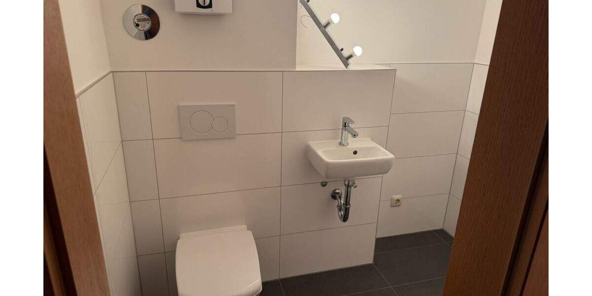 Etagenwohnung Darmstadt Bessungen - 2 Zimmer, 79 m&sup2;, 1.050&euro; | Angebot:24907204
