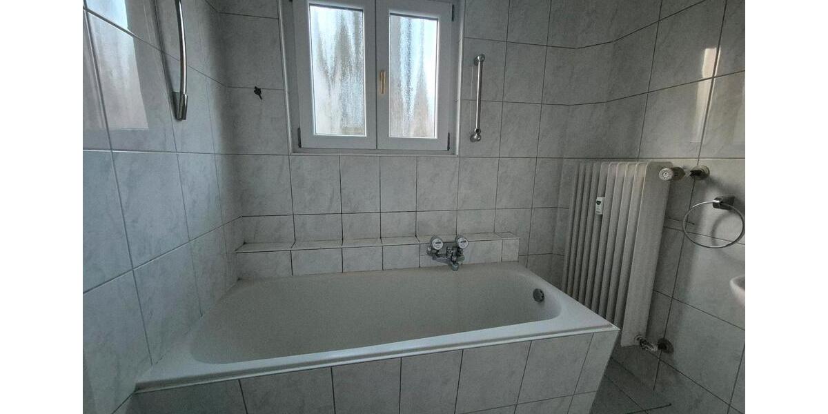 Etagenwohnung Balingen - 3 Zimmer, 101 m&sup2;, 900&euro; | Angebot:26562330