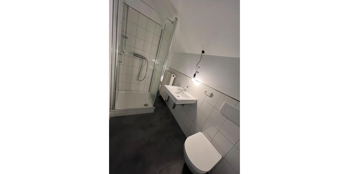 Maisonettenwohnung Neuss Holzheim - 2.5 Zimmer, 100 m&sup2;, 1.000&euro; | Angebot:25057464