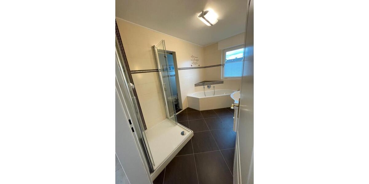 Hochparterre Koblenz Bubenheim - 4 Zimmer, 112 m&sup2;, 1.400&euro; | Angebot:26226531