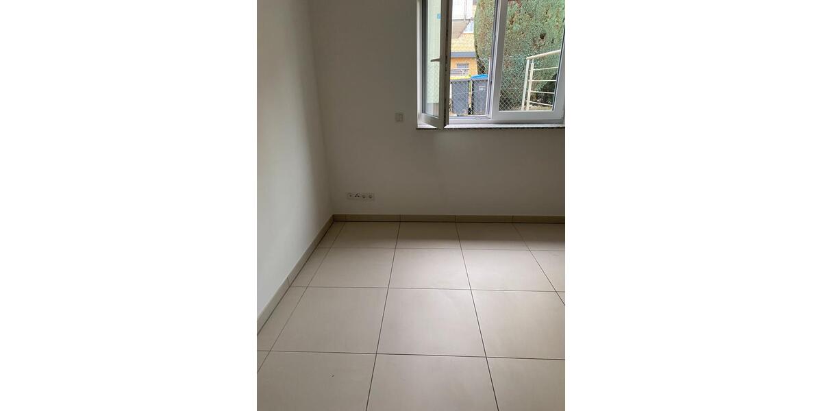 Erdgeschoßwohnung Pracht - 2 Zimmer, 70 m&sup2;, 1.300&euro; | Angebot:26422424