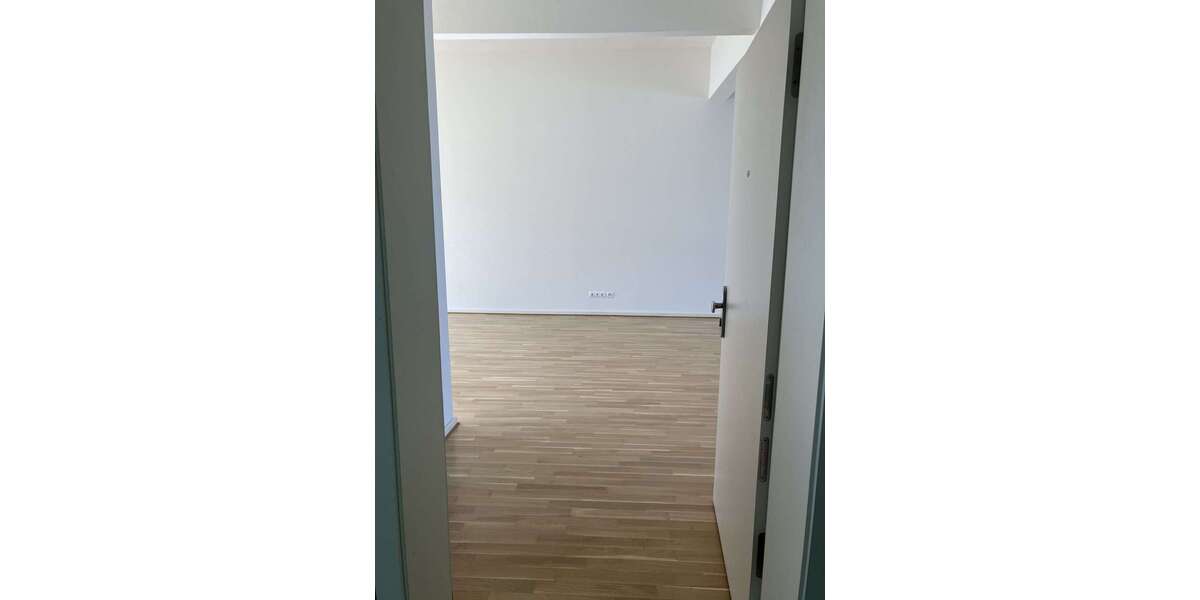 Etagenwohnung Berlin Lichtenberg - 4 Zimmer, 125 m&sup2;, 1.750&euro; | Angebot:26073724