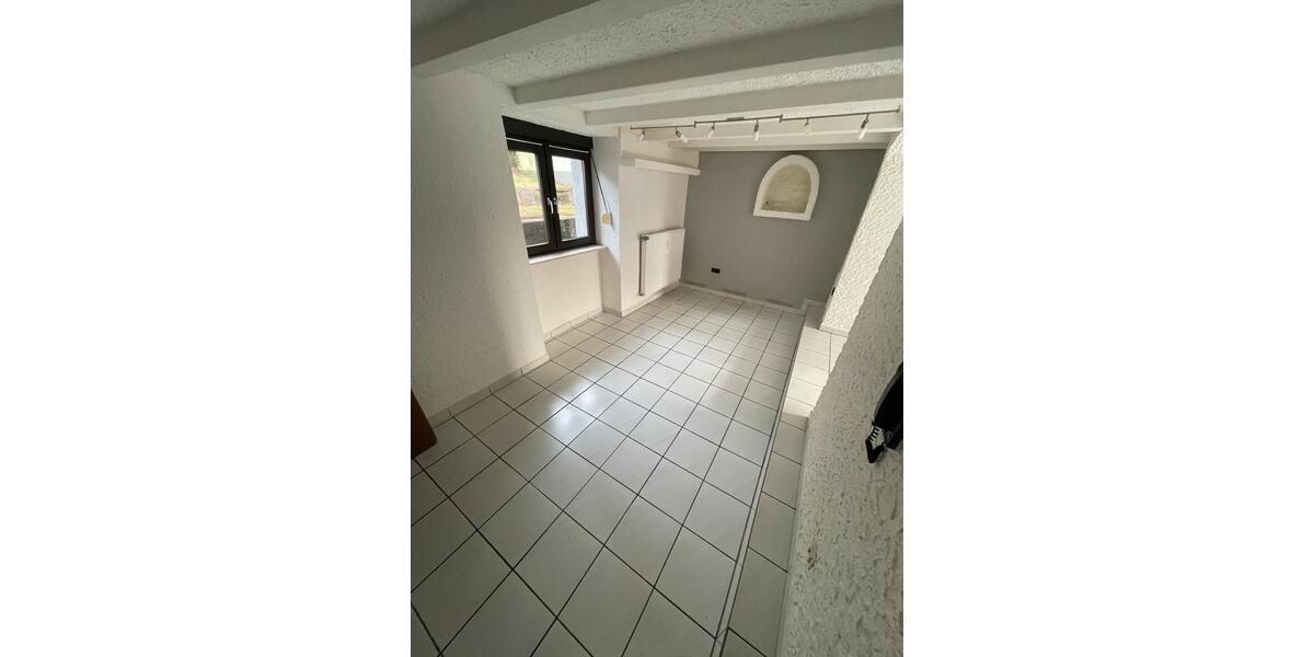 Etagenwohnung Oberthal - 4 Zimmer, 97 m&sup2;, 800&euro; | Angebot:25992313