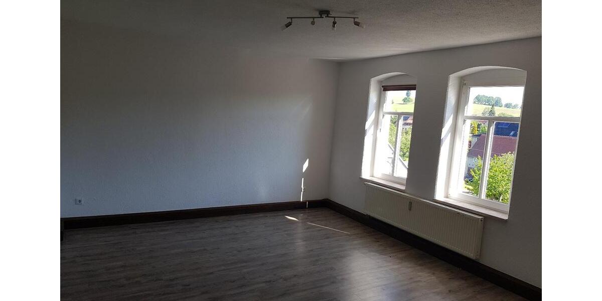 Etagenwohnung Neustadt in Sachsen - 2 Zimmer, 75 m&sup2;, 450&euro; | Angebot:25751832