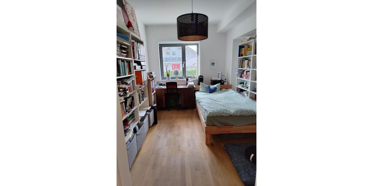 Etagenwohnung Schwerin Gartenstadt - 3 Zimmer, 96 m&sup2;, 1.485&euro; | Angebot:25856695