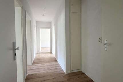 Wohnung Nienburg - 4 Zimmer, 80 m&sup2;, 680&euro; | Angebot:26901578