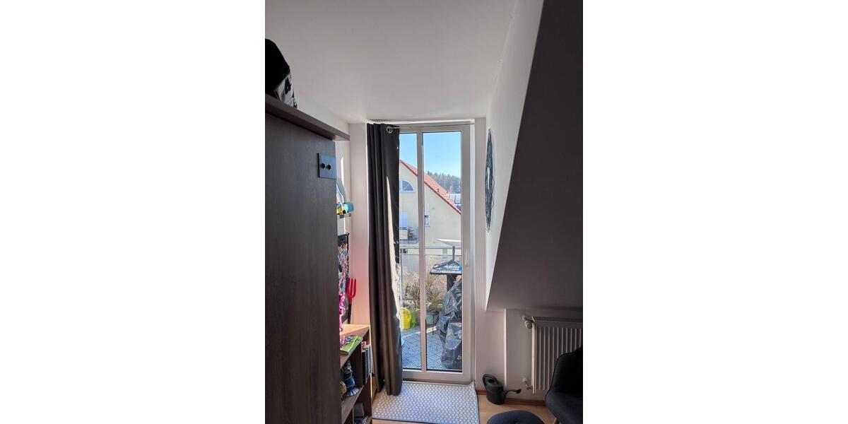 Dachgeschoßwohnung Parsberg - 4 Zimmer, 120 m&sup2;, 1.100&euro; | Angebot:25309363