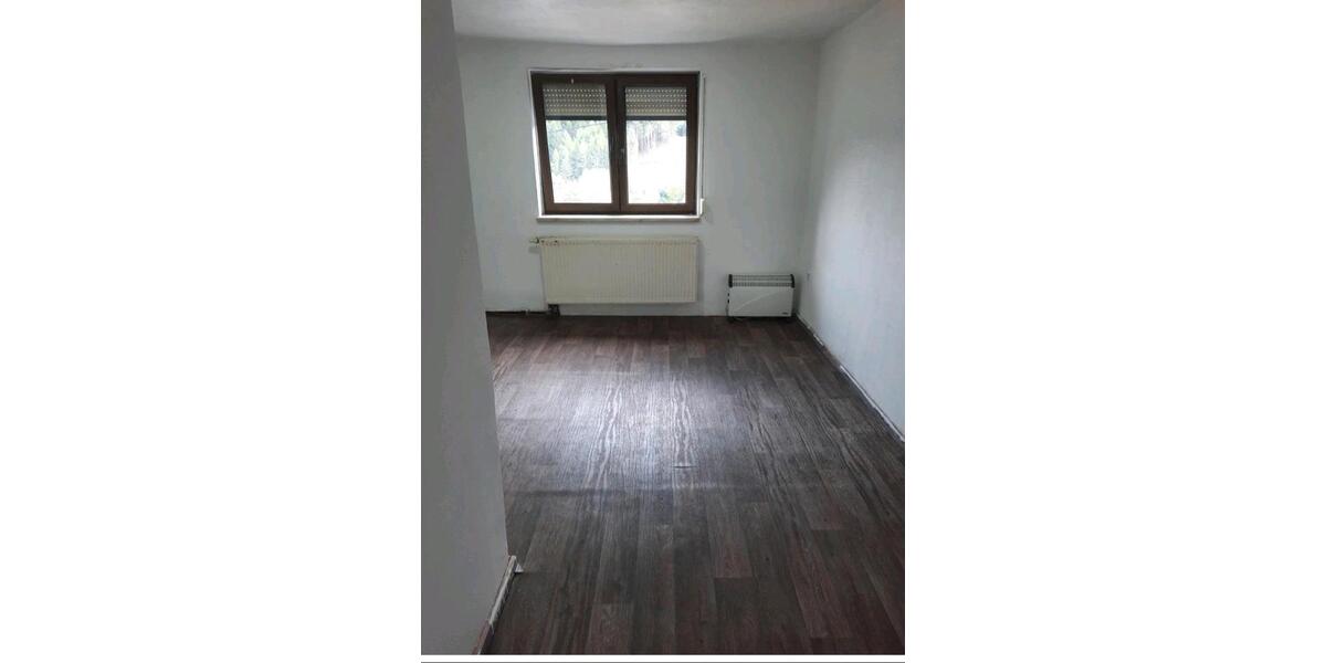 Einfamilienhaus Neuhaus am Rennweg - 5 Zimmer, 130 m&sup2;, 750&euro; | Angebot:24896078