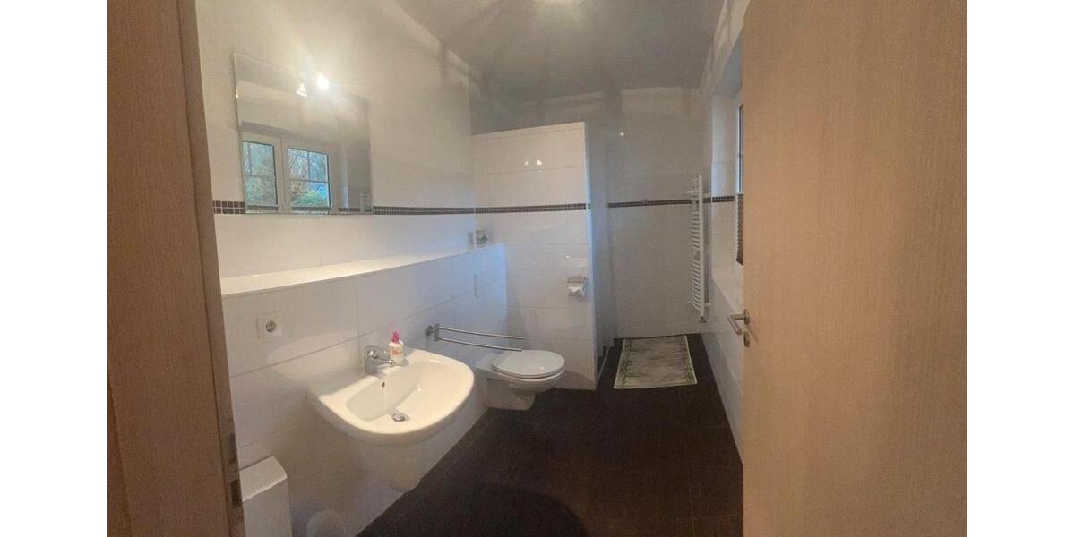 Doppelhaushälfte Gingst - 3 Zimmer, 85 m&sup2;, 1.200&euro; | Angebot:25882591