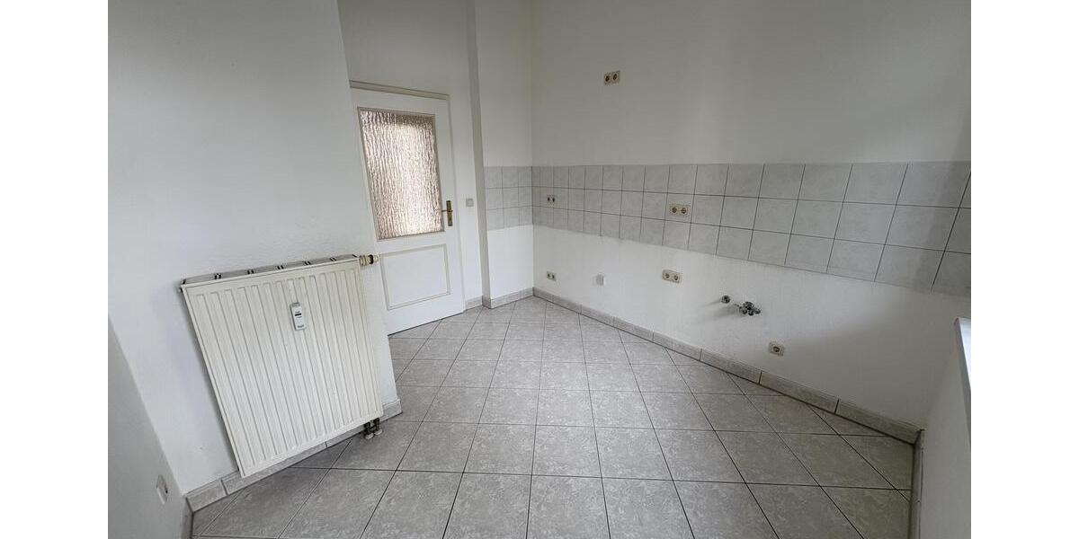 Erdgeschoßwohnung Zwickau - 3 Zimmer, 65 m&sup2;, 400&euro; | Angebot:26453305