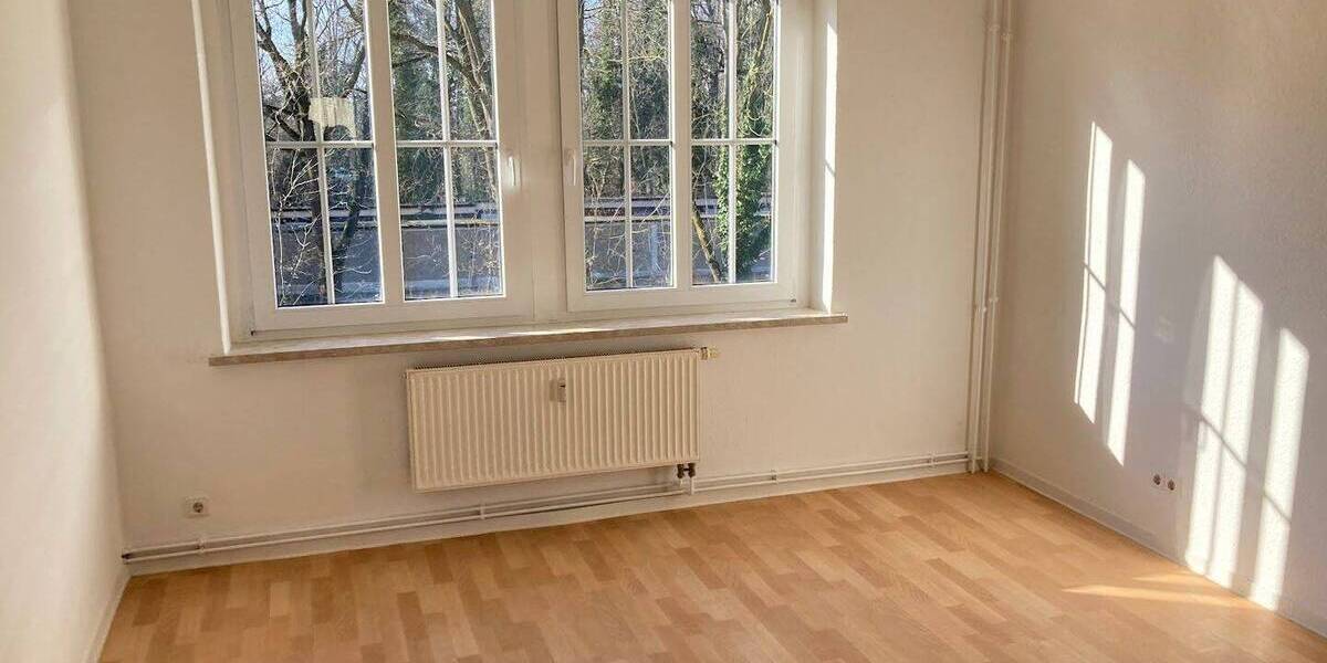 Etagenwohnung Dessau-Roßlau Roßlau - 3 Zimmer, 64 m&sup2;, 325&euro; | Angebot:26741632
