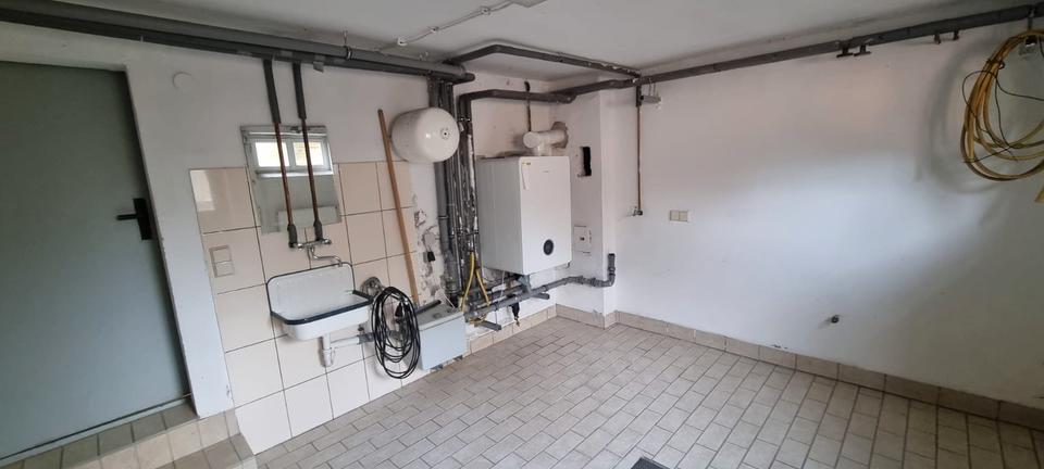 Einfamilienhaus Wiesmoor - 8 Zimmer, 165 m&sup2;, 1.300&euro; | Angebot:26051502