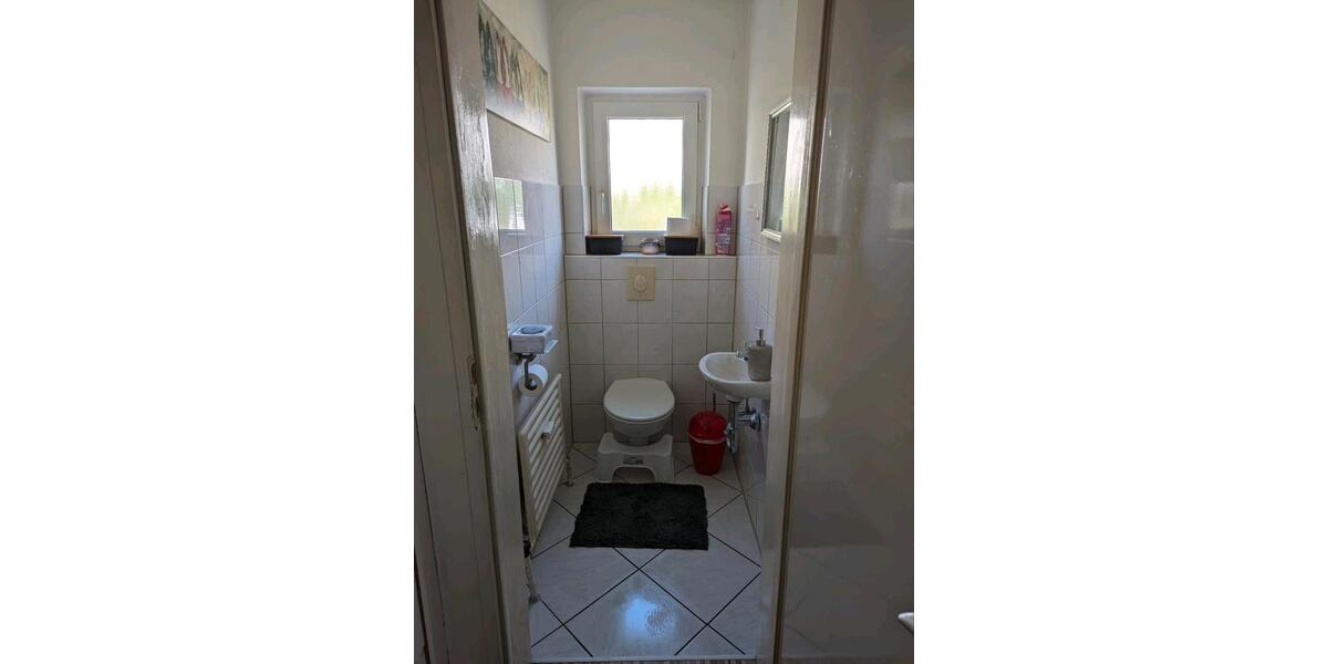 Erdgeschoßwohnung Bad Berneck im Fichtelgebirge - 4 Zimmer, 81 m&sup2;, 760&euro; | Angebot:24940909