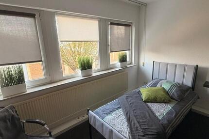 Wohnen auf Zeit Leverkusen Bürrig - 3 Zimmer, 90 m&sup2;, 19&euro; | Angebot:24842392