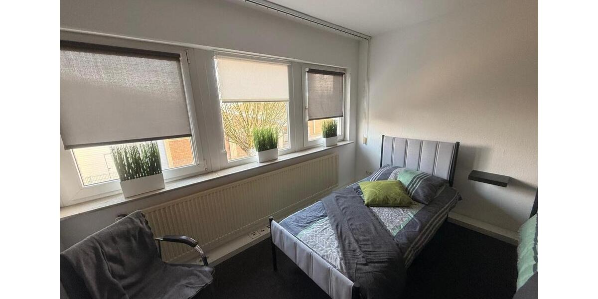 Wohnen auf Zeit Leverkusen Bürrig - 3 Zimmer, 90 m&sup2;, 19&euro; | Angebot:24842392