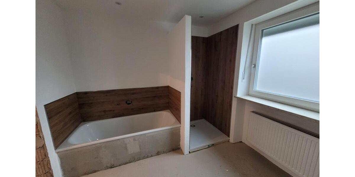 Einfamilienhaus Palling - 8 Zimmer, 2.200&euro; | Angebot:23250900