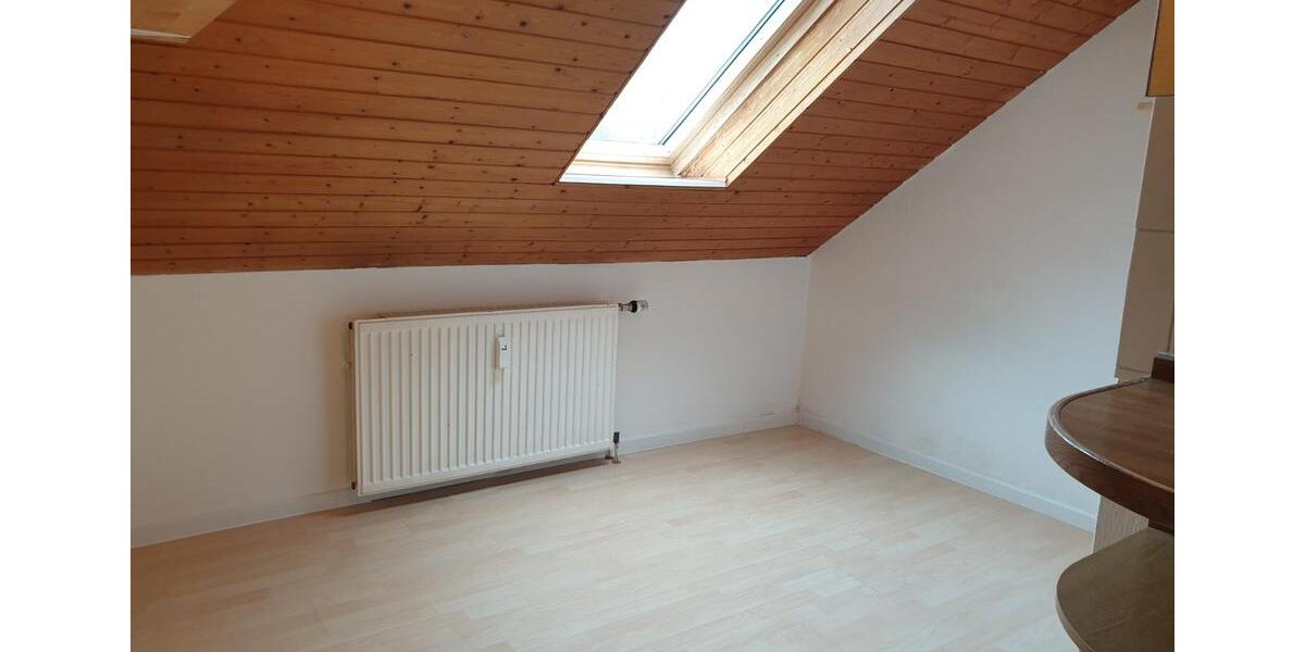 Dachgeschoßwohnung Schwanewede - 1 Zimmer, 20 m&sup2;, 300&euro; | Angebot:24394055