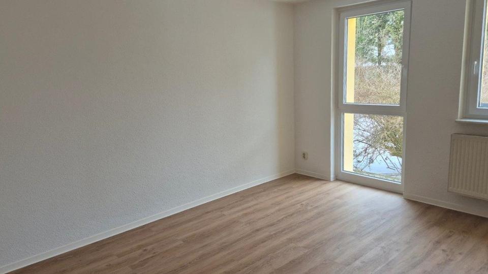 Etagenwohnung Schleiz - 3 Zimmer, 68 m&sup2;, 480&euro; | Angebot:24873727
