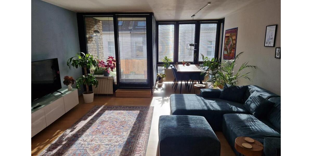 Helle 2-Zimmer-Wohnung nähe Bonner Altstadt – Balkon, Aufzug & TG 2 zimmer