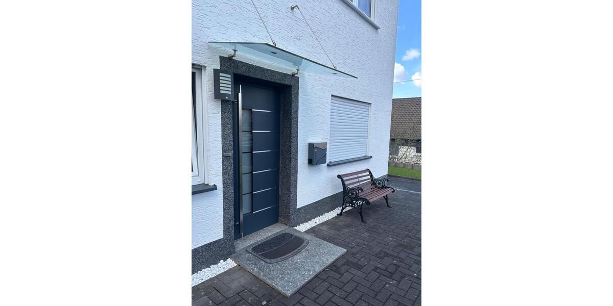 Etagenwohnung Gummersbach - 4 Zimmer, 90 m&sup2;, 950&euro; | Angebot:26051062