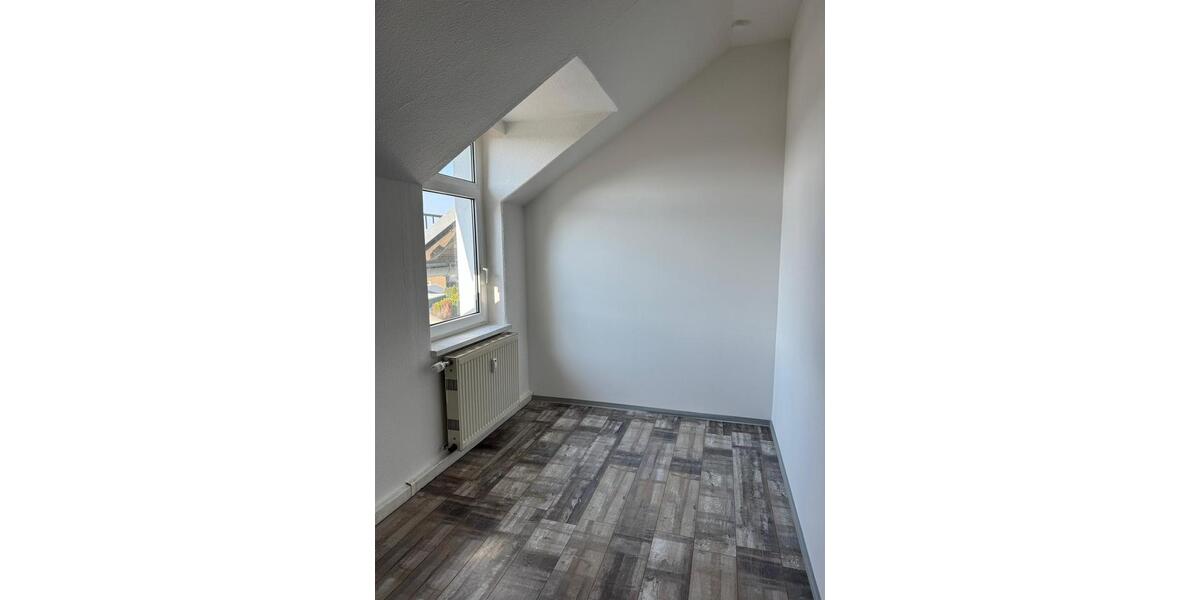 Etagenwohnung Coswig - 5 Zimmer, 109 m&sup2;, 873&euro; | Angebot:26704625