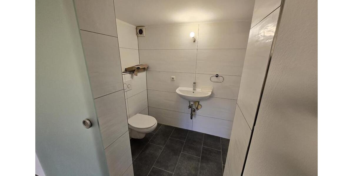 Etagenwohnung Mönchengladbach Ost - 1 Zimmer, 28 m&sup2;, 300&euro; | Angebot:26528629