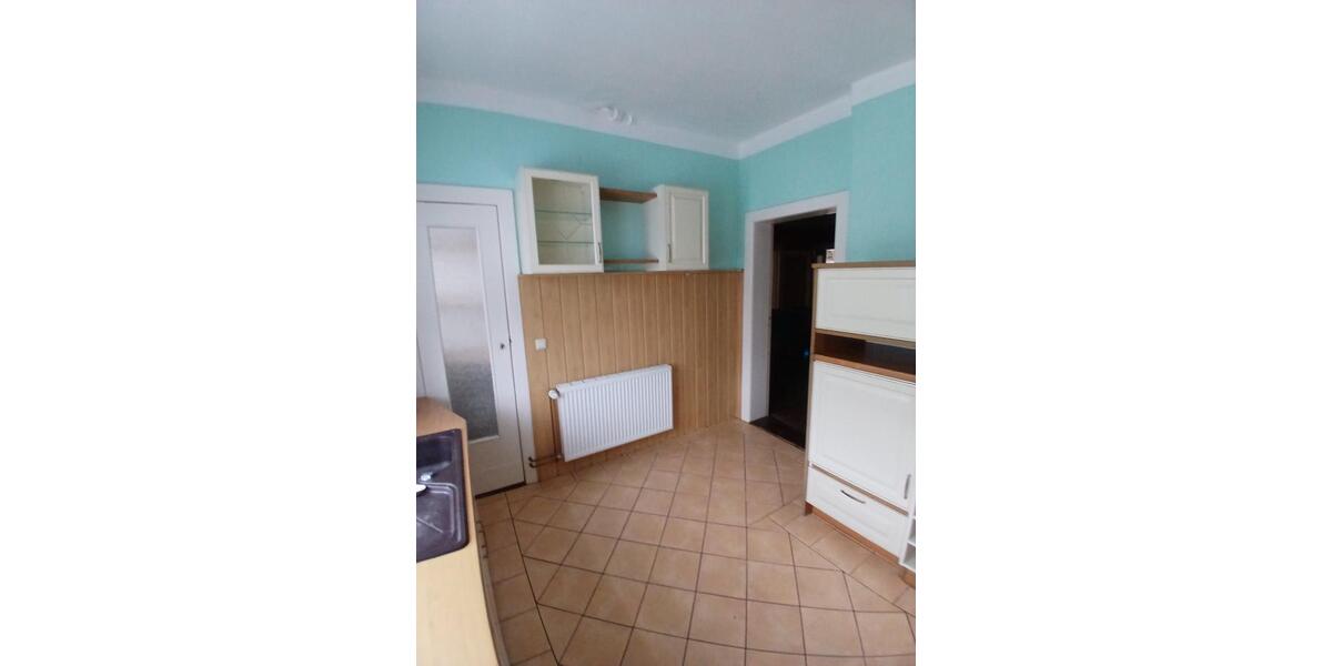 Etagenwohnung Jüterbog - 5 Zimmer, 149 m&sup2;, 1.150&euro; | Angebot:24850071