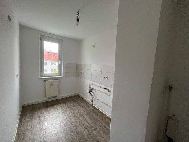 Etagenwohnung Zwickau Eckersbach - 2 Zimmer, 46 m&sup2;, 249&euro; | Angebot:26834763