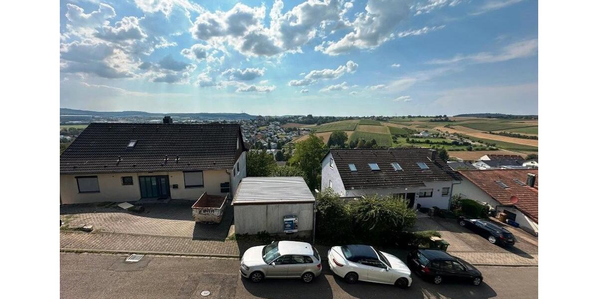 Etagenwohnung Sinsheim - 3 Zimmer, 79 m&sup2;, 1.000&euro; | Angebot:26580141