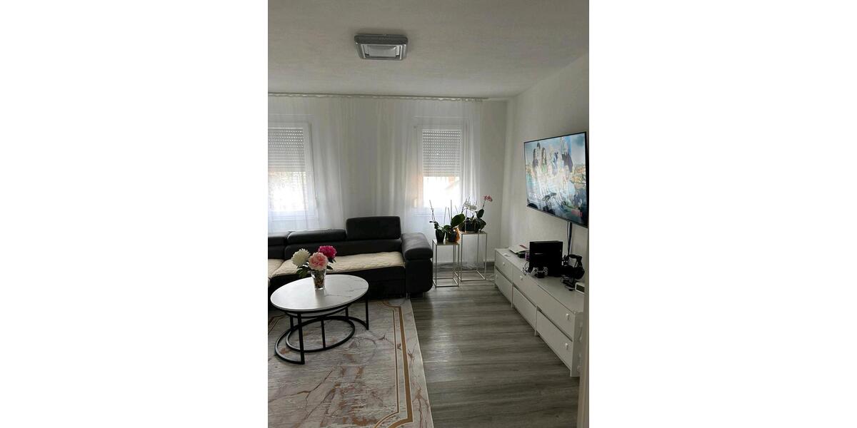 Dachgeschoßwohnung Göppingen Faurndau - 2.5 Zimmer, 70 m&sup2;, 900&euro; | Angebot:25148882